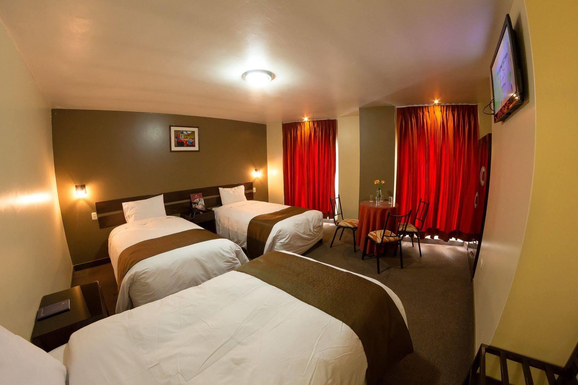 Utasa Real Guest house 3*